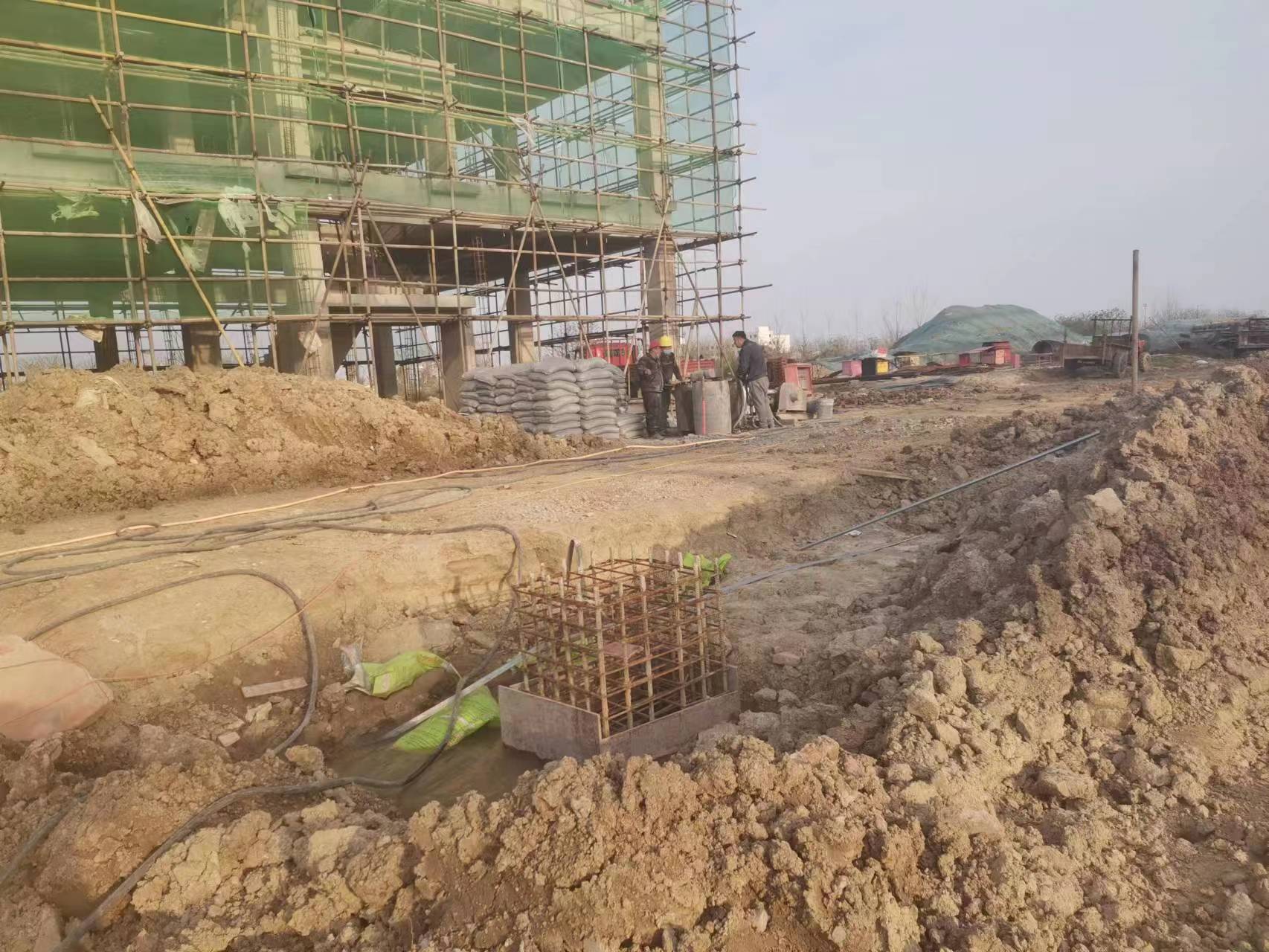 志仲镇当桥梁出现裂缝的时候应该及时加固修补